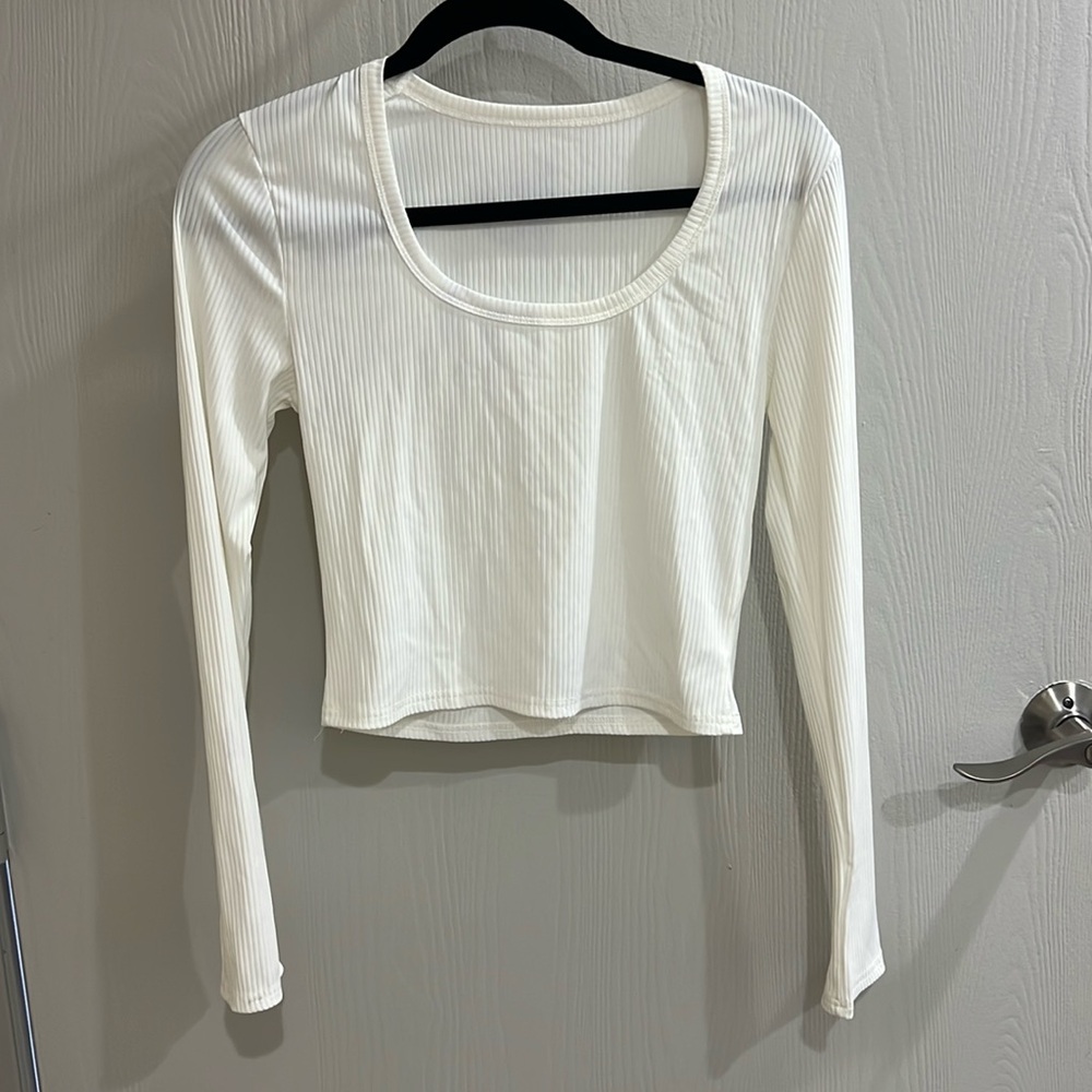 White scoop neck long sleeve